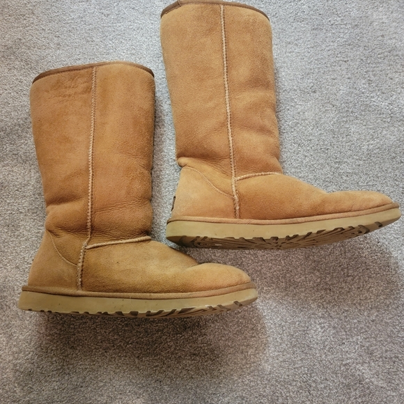 UGG Tall Boots and Care Kit